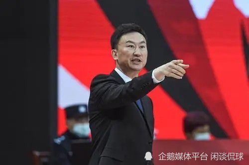 杨华明的气焰顿时就打了个折。